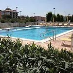 Aparthotel Villaggio Margherita 4*