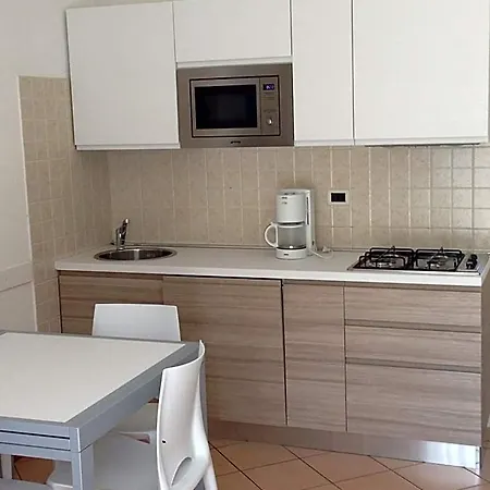 Villaggio Margherita מלון דירות קאורלה
