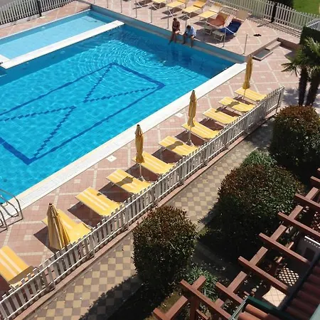 Villaggio Margherita Aparthotel 4*